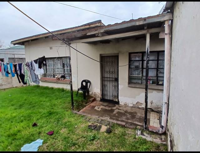 5 BEDROOM HOUSE FOR SALE IN ELSBURG